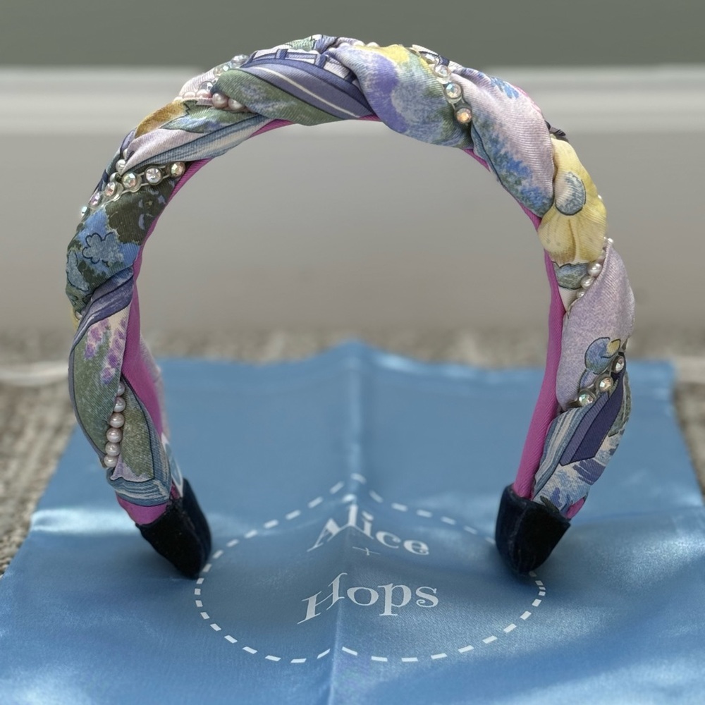 Alice + Hops Hermes Joy